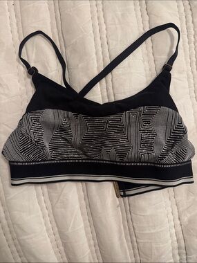 manduka Black and White Geometric Sports Bralette